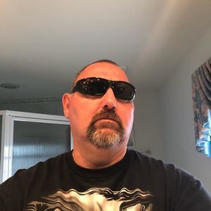 Meet your Posher, Ray